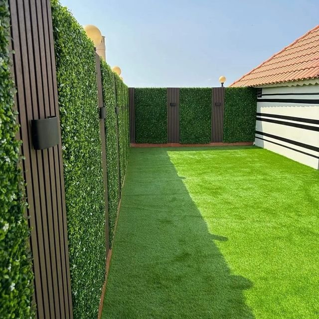 عشب صناعي للحدائق