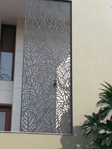 تنفيذ واجهات قص ليزر