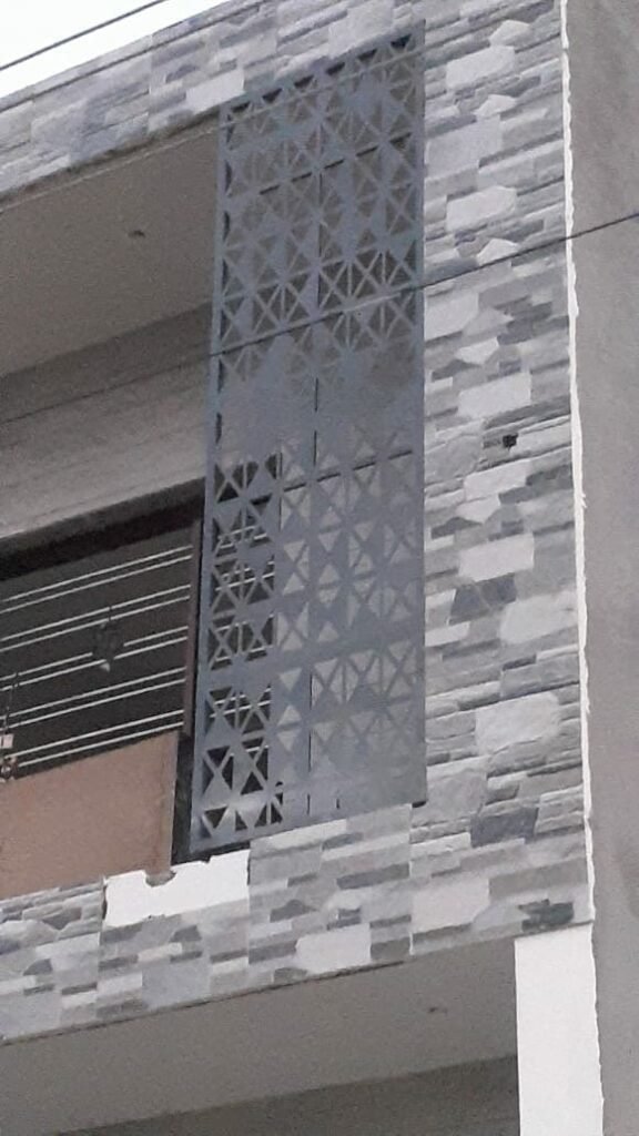 تنفيذ واجهات قص ليزر